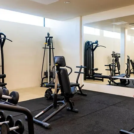 Apartment Jardinana Azalea - Gorgeous 3 Bedroom Close To The