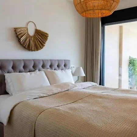 Apartment Jardinana Azalea - Gorgeous 3 Bedroom Close To The *